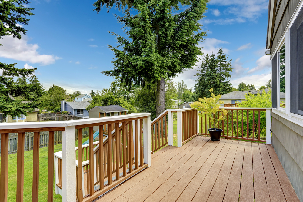 What Is The Best Railing For A Deck (Deck Railing Material)