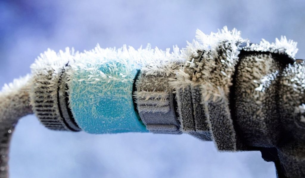 Frozen Water Connection